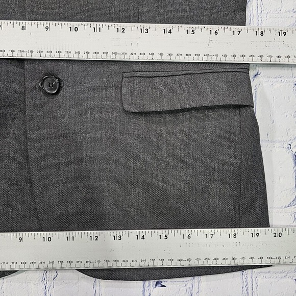 H&M Slim Fit Button Front Blazer Sport Coat Jacket Polyester Viscose MENS 38R - Picture 4 of 9
